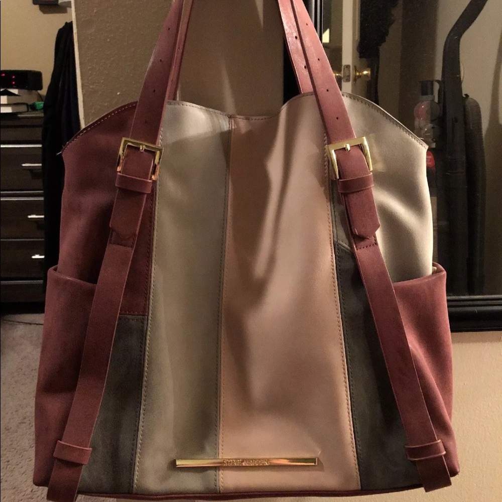 ISO ISO ISO this Steve Madden tote